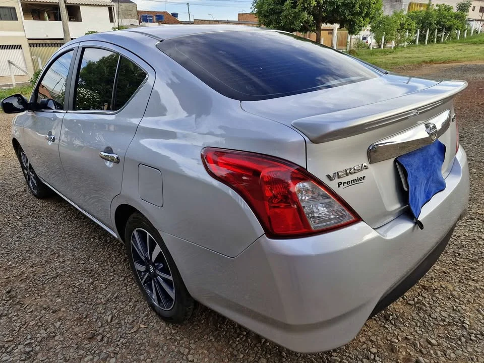 Versa SL 2019/20  Automático : Versão mais completa