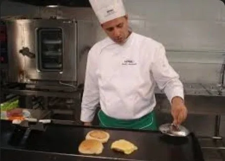 Vaga de emprego cozinha/chapista