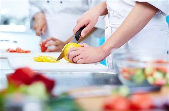 Vaga de Emprego: Auxiliar de Cozinha