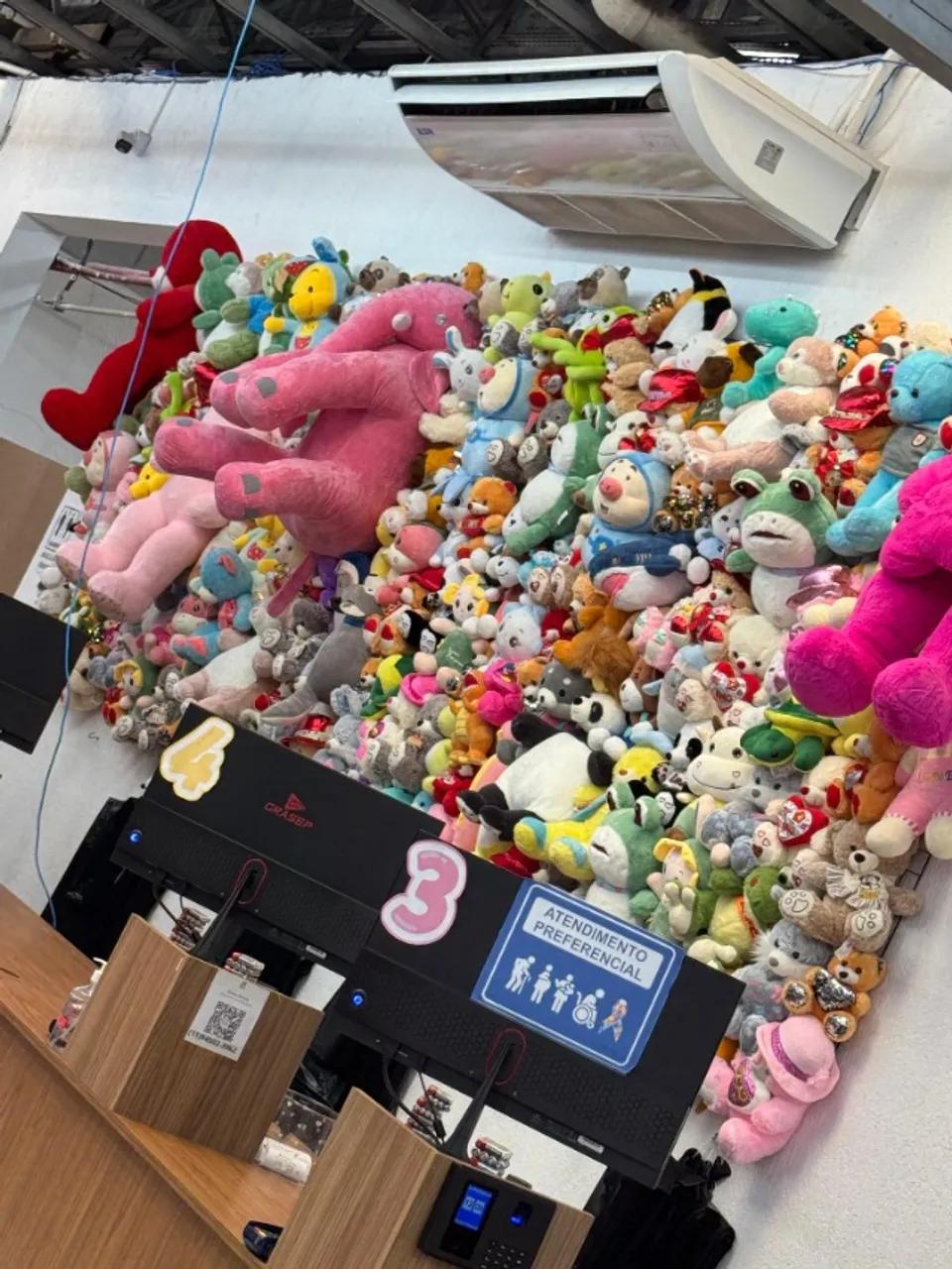 Vagas para loja de brinquedos